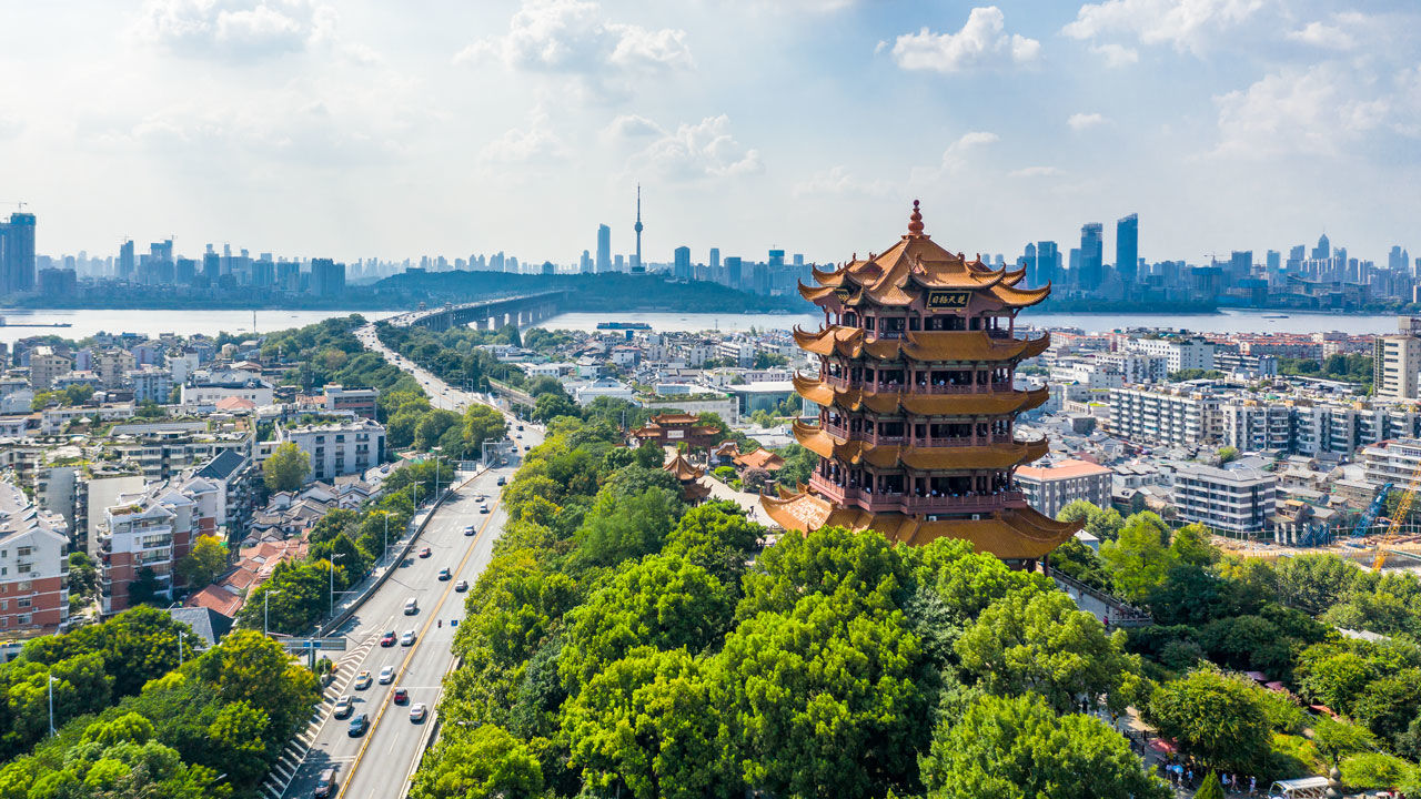 Wuhan · Yangtze River & skyline